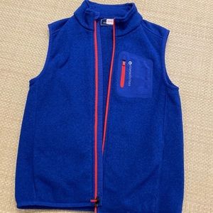 Boys Vineyard Vines Vest Size M. Like new.
